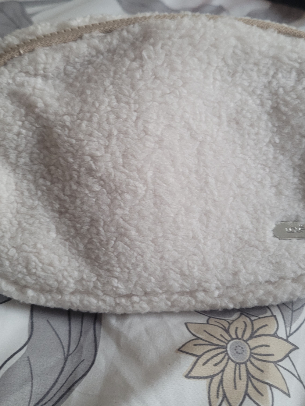 Lole Sherpa Belt Bag in Beige and Cream